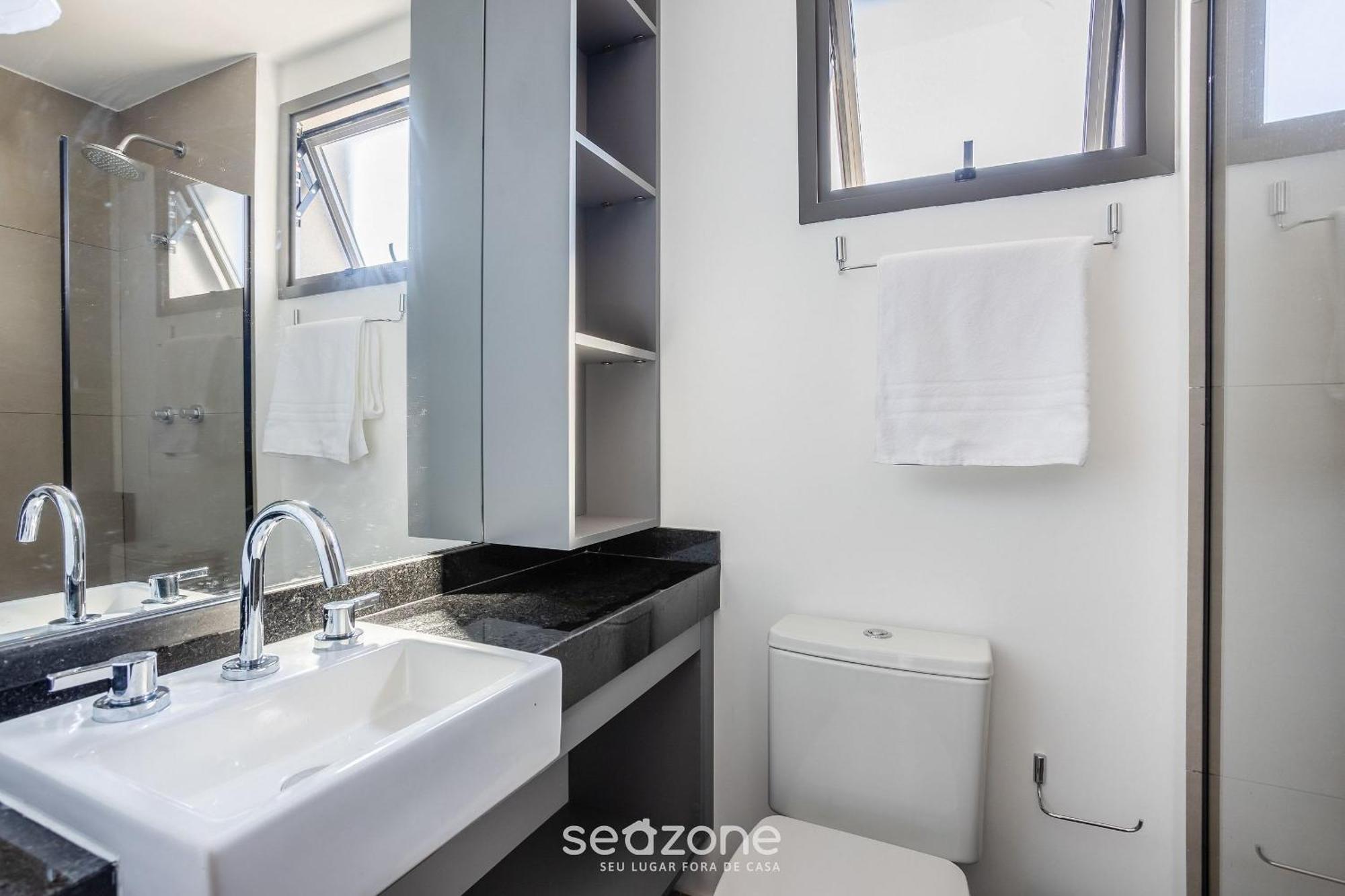 Apartamento Com Varanda E A 290m Do Metro - Oln1702