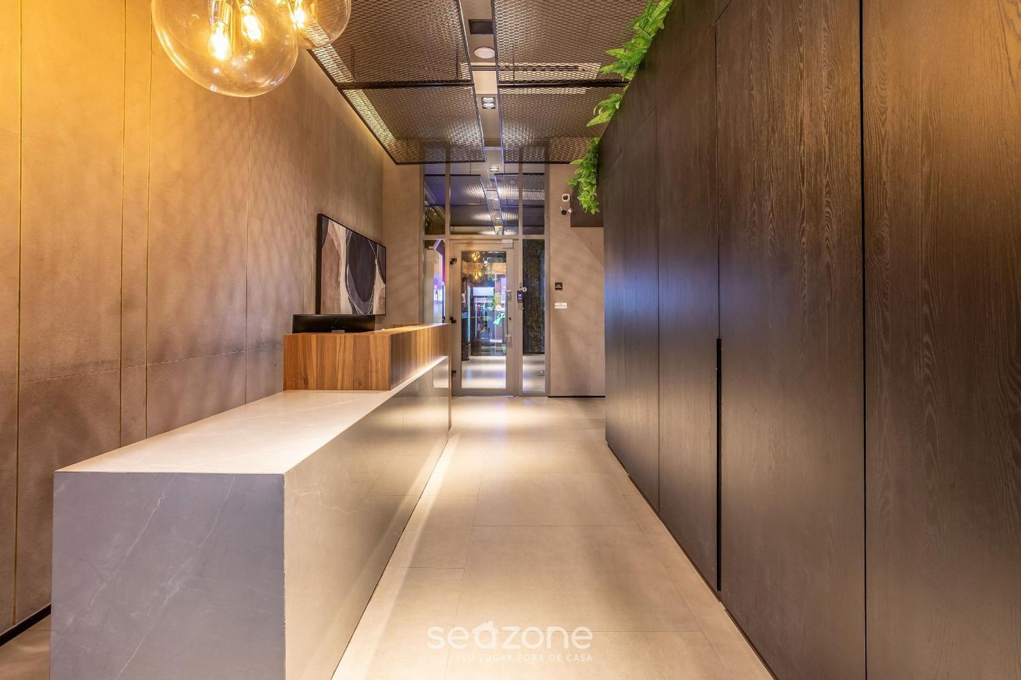 Com Varanda E A 290m Do Metro - Oln1702 Apartamento São Paulo